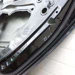 Volvo S80 II Aizmugurējo durvju aizmugurējā labo durvju aizmugurējā daļa – Krāsa – 452 – Melna safīra metālika