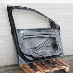 Volvo S80 II priekšējās kreisās durvis Kreisās durvis – Krāsa – 452 – Melns safīra metālika tonis