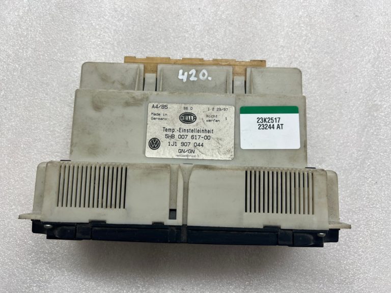 VW Passat gaisa kondicionēšanas vadības panelis Apkures vadības panelis 1J1907044 5HB007617