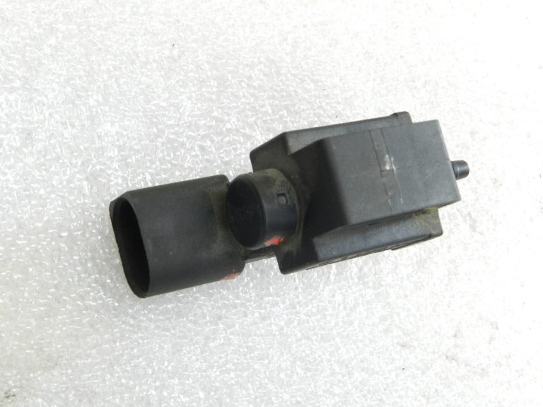 VW AUDI SKODA SEAT BKG BAG BLP BLN BLF Vakuuma vārsts Solenoīda vārsts 037906283C