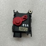 VW Apsildes atloka servomotors 8d2820511e