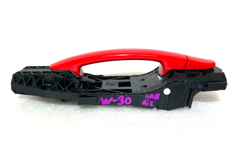 Volkswagen Polo aizmugurējais ārējais rokturis D8 / P3G flash sarkans 5n0837205