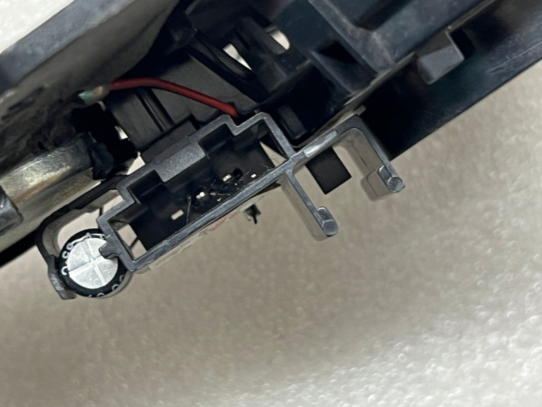 Volkswagen oriģinālais skaļruņa zemfrekvences skaļrunis 1T0035411P