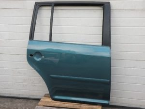 VW Touran 1T3 aizmugurējo durvju krāsa C5Q H1 Amazonasgreen Pearl