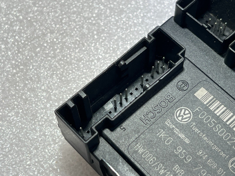 VW Logu regulatora motors priekšējais kreisais 1K0959702AE