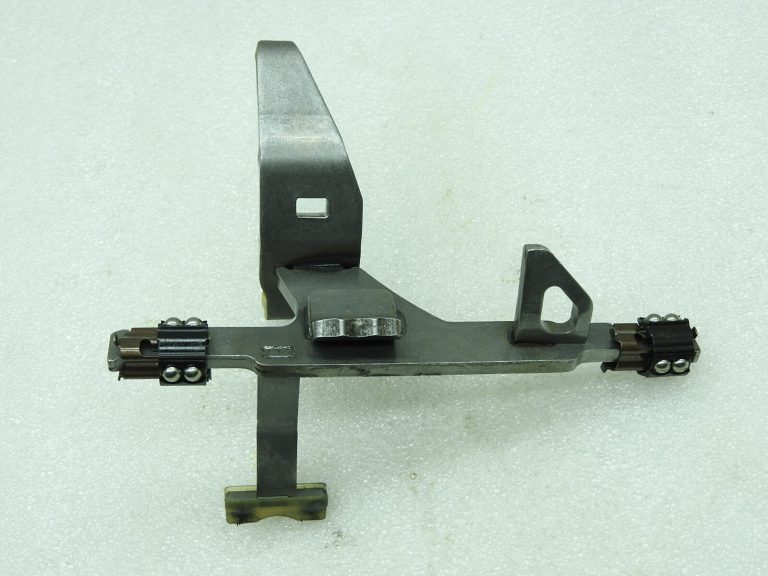 AUDI SEAT SKODA VW DSG DQ250 pārslēgšanas dakša ar slīdēšanas lodītēm Pārslēgšanas dakša 02E311570D