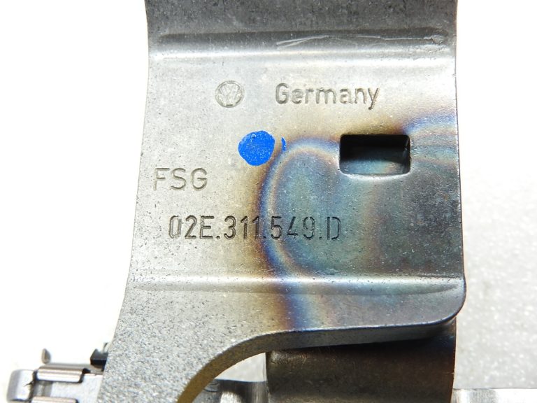 AUDI SEAT SKODA VW DSG DQ250 pārslēgšanas dakša ar slīdēšanas lodītēm Pārslēgšanas dakša 02E311549D