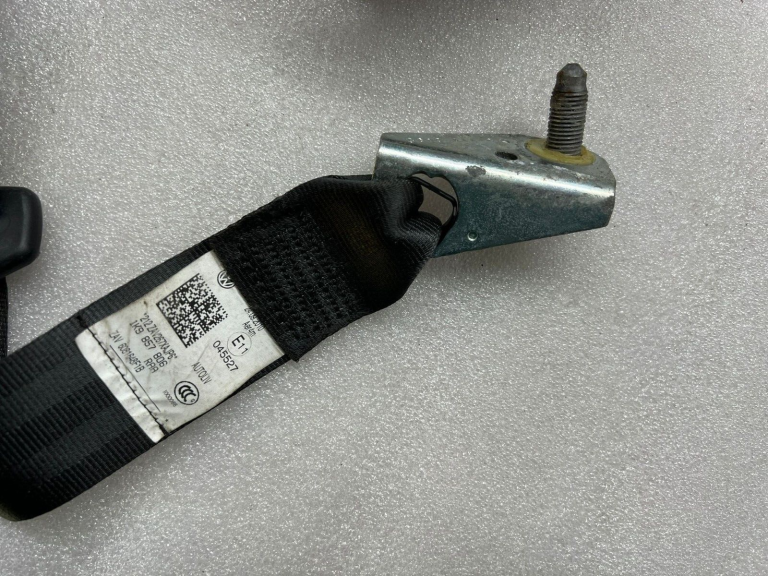 Volkswagen VI drošības josta aizmugurējā labā 1K9857806