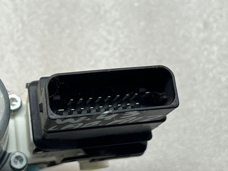 VW logu regulatora motora durvju vadības bloks aizmugurējais labais 5n0959704f 5N0839462A