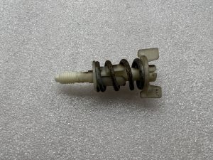 WV aizmugurējā luktura skrūvju stiprinājums 6RU945300 6RU 945 300