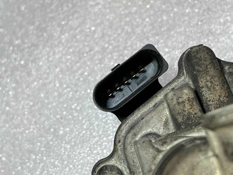 VW Audi Audi Skoda Skoda Seat droseļvārsts droseļvārsta vadības elements 04L128063AA