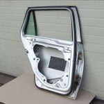 Volkswagen Golf VI Kombi aizmugurējās kreisās durvis kreisās – Krāsa – 8E / A7W