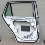 Volkswagen Golf VI Kombi aizmugurējās kreisās durvis kreisās – Krāsa – 8E / A7W