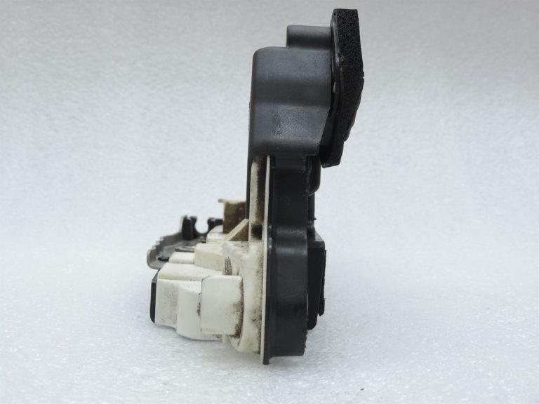 VW Sharan 7N Durvju slēdzene priekšējā kreisā Durvju slēdzene priekšējā kreisā 5K1837015D