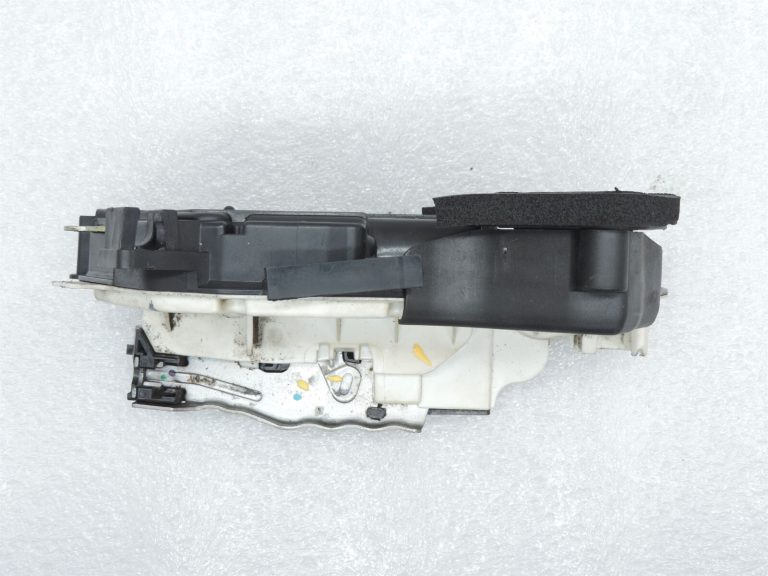 VW Sharan 7N Durvju slēdzene priekšējā kreisā Durvju slēdzene priekšējā kreisā 5K1837015D