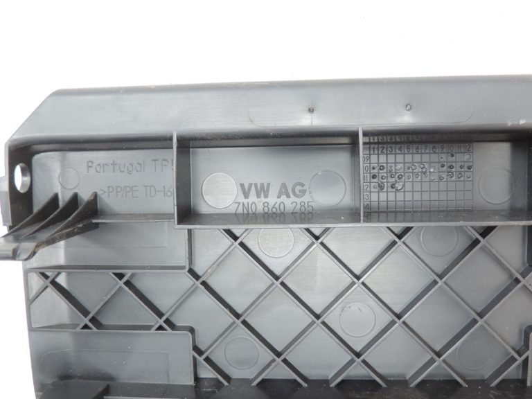Volkswagen Sharan 7N brīdinājuma trīsstūra turētāja vāks 7N0860285, 7N0867054