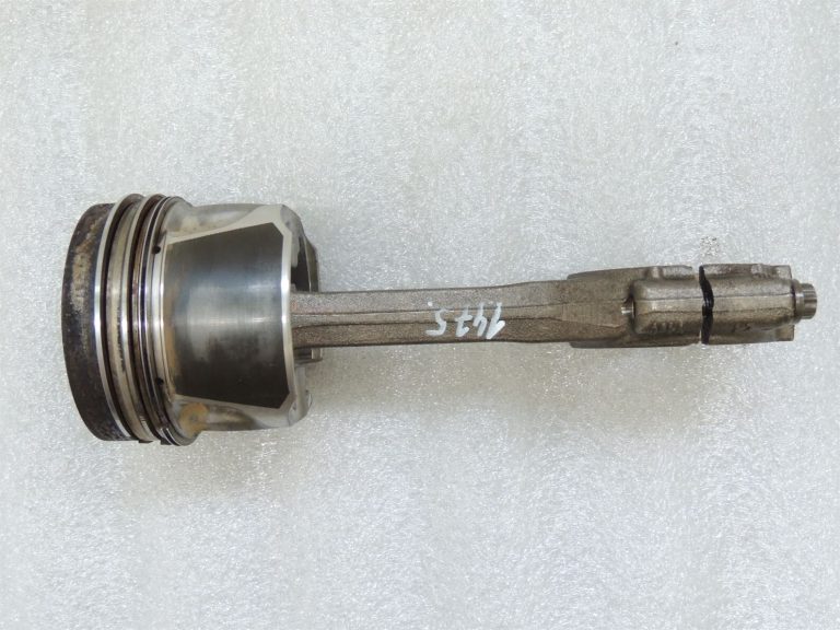 Volkswagen Audi SEAT 2.0TDi CFFE CFFA CFFB CFGB CFGC Savienotājstienis ar virzuli