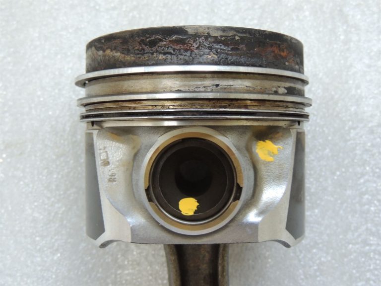 Volkswagen Audi SEAT 2.0TDi CFFE CFFA CFFB CFGB CFGC Savienotājstienis ar virzuli