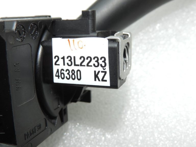 VW Tiguan 5N Golf6 Audi Seat Skoda Stūres kolonnas slēdzis Stikla tīrītāju slēdzis 1K0953519J