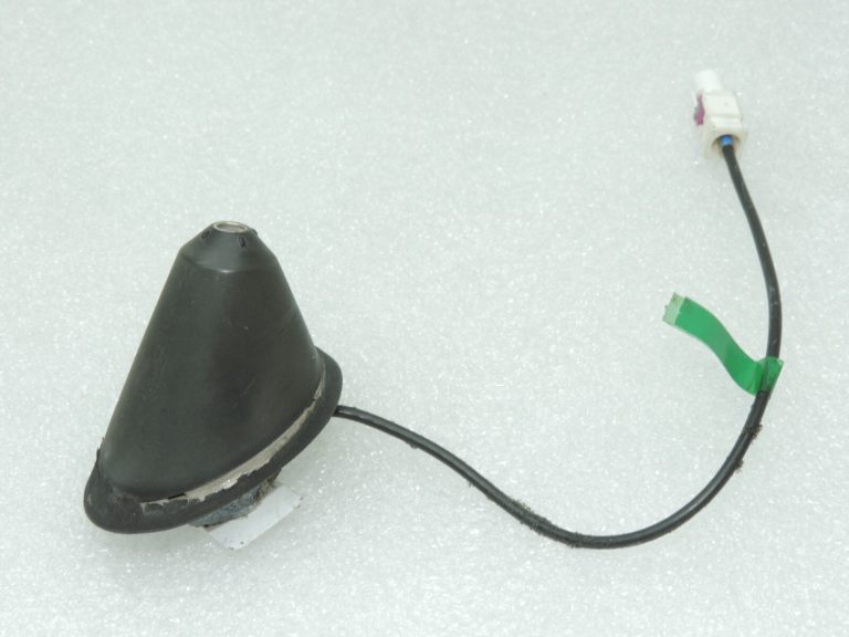 Oriģinālais VW Tiguan 5N Golf 5 jumta antenas antenas bāze 1K0035501