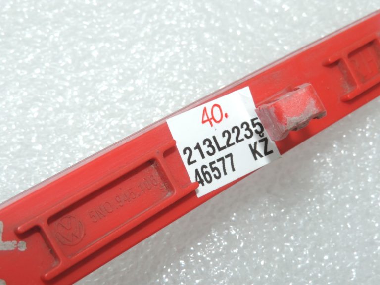 Oriģinālais VW Tiguan 5N aizmugurējais labais atstarotājs atstarotājs 5N0945106