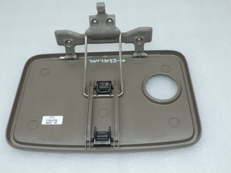 Oriģinālais VW Tiguan 5N atzveltnes atlokāms galds Latte Macchiato Brown 1T0881861E