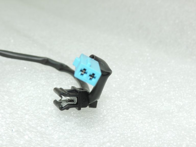 Oriģinālais VW Tiguan 5N Priekšējā labā sēdekļa aizņemtības sensors OCS sensora paklājs 1K0963553