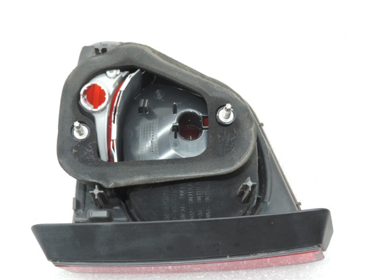 Oriģinālais Volkswagen Tiguan 5N aizmugurējais lukturis aizmugurējās durvis iekšējais kreisais 5N0945093B