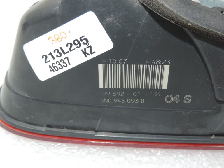 Oriģinālais Volkswagen Tiguan 5N aizmugurējais lukturis aizmugurējās durvis iekšējais kreisais 5N0945093B