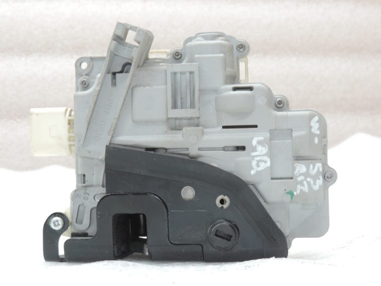 Oriģināls VW Tiguan 5N Passat B6 B7 Audi Q7 Aizmugurējā labās puses durvju slēdzene 3C4839016A