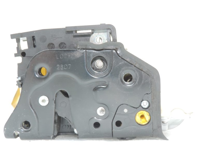 Oriģināls VW Tiguan 5N Passat B6 B7 Audi Q7 Aizmugures kreiso durvju slēdzene 3C4839015A