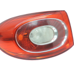 Oriģinālais Volkswagen Tiguan 5N aizmugurējais kreisais ārējais lukturis 5N0945111D