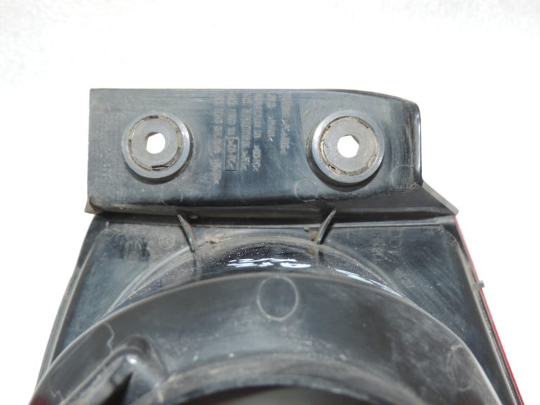 Oriģinālais Volkswagen Tiguan 5N aizmugurējais kreisais ārējais lukturis 5N0945111D