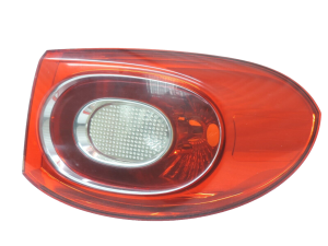 Oriģinālais Volkswagen Tiguan 5N ārējais labais aizmugurējais lukturis 5N0945112D
