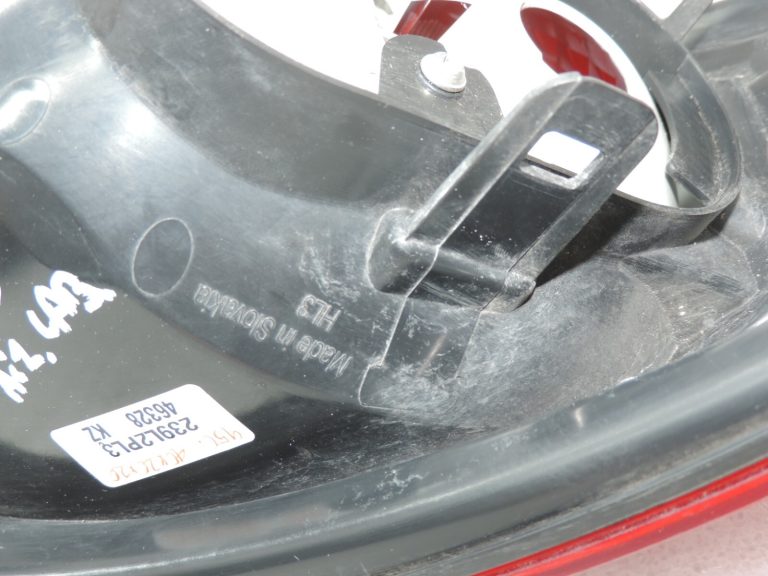 Oriģinālais Volkswagen Tiguan 5N ārējais labais aizmugurējais lukturis 5N0945112D