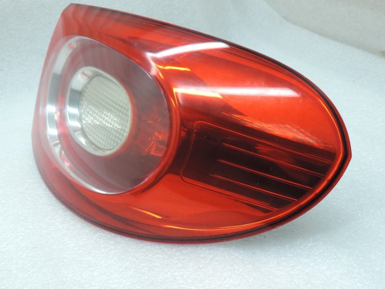 Oriģinālais Volkswagen Tiguan 5N ārējais labais aizmugurējais lukturis 5N0945112D