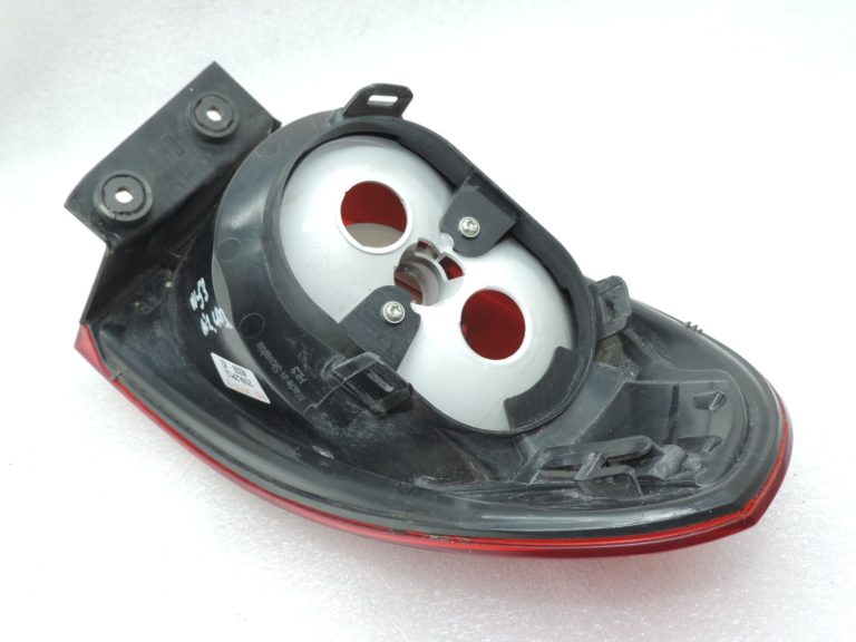 Oriģinālais Volkswagen Tiguan 5N ārējais labais aizmugurējais lukturis 5N0945112D