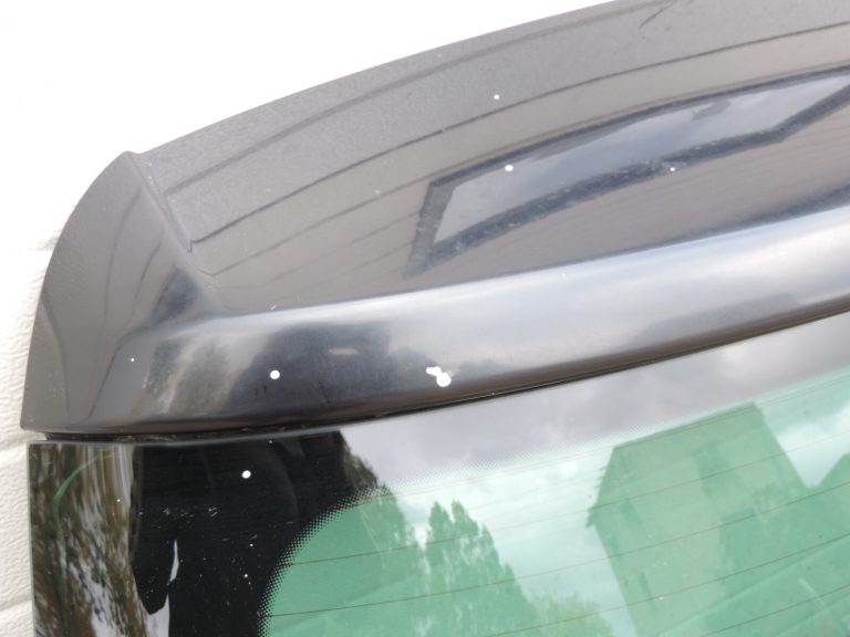 Volkswagen Tiguan 5N (2007-2012) aizmugurējā durvju konstrukcija LC9X Deep Black 5N0827025G