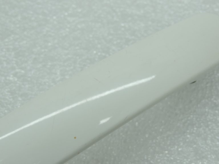 Oriģināls Volkswagen Tiguan 5N aizmugurējo ārdurvju rokturis kreisais/labais B4 B9A candy white