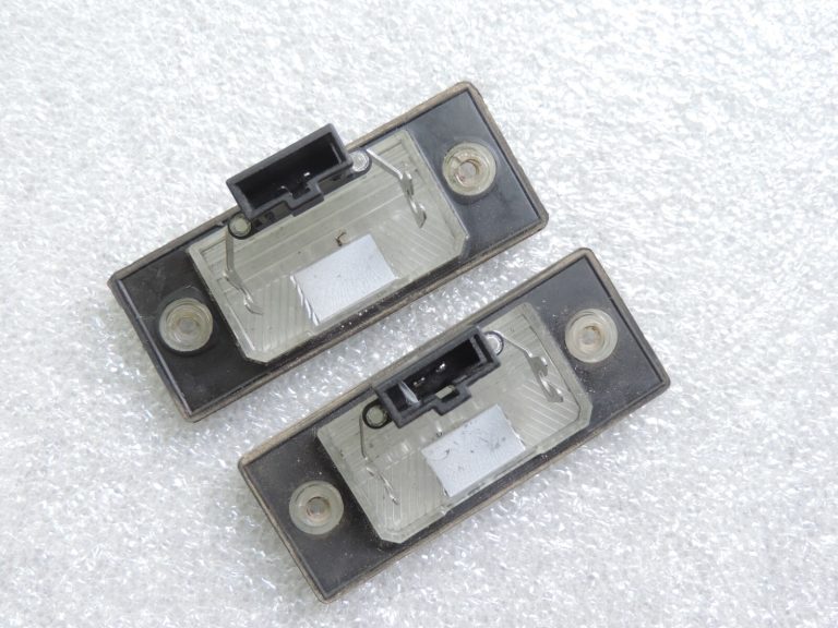 Oriģināls Volkswagen Tiguan 5N numura apgaismojums 1J5943021D