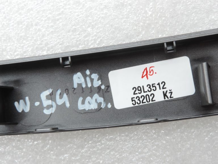 Oriģināls VW Tiguan 5N durvju apdares vāks Aizmugurējā labā krāsa: nerūsējošais tērauds