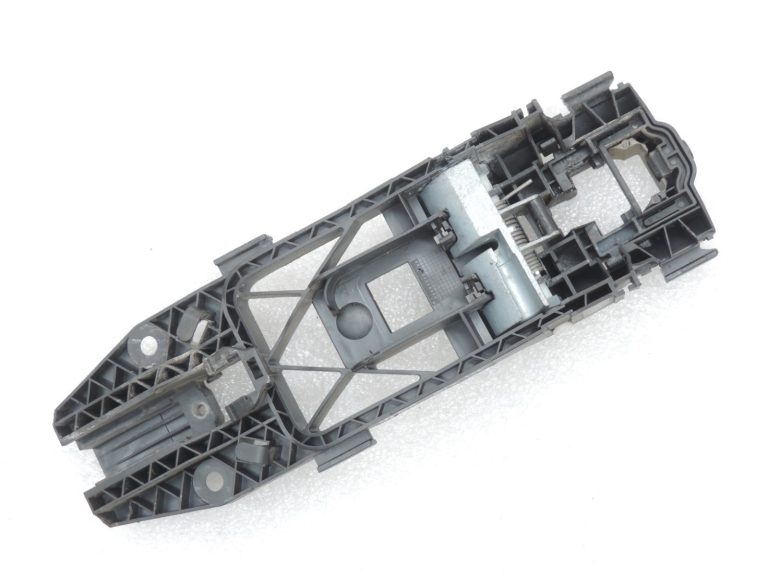 Oriģinālais Volkswagen Tiguan 5N ārējo durvju rokturis, aizmugurējais kreisais 5N0839885H