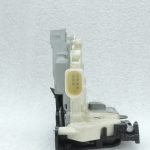 Oriģināls Audi Q7 4L Aizmugures kreiso durvju slēdzene 3C4839015A