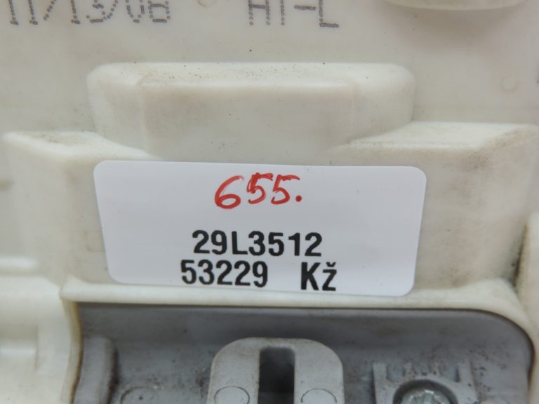 Oriģināls Audi Q7 4L Aizmugures kreiso durvju slēdzene 3C4839015A
