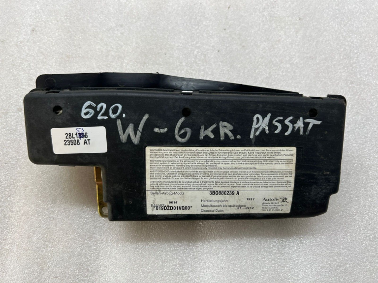 Volkswagen Passat Gaisa drošības spilvens priekšējais kreisais 3B0880241