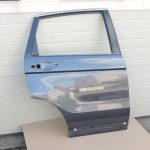 HONDA CR-V III Aizmugurējā labās puses durvju aizmugurējā daļa – Krāsa – Sparkle Gray Pearl – NH684P