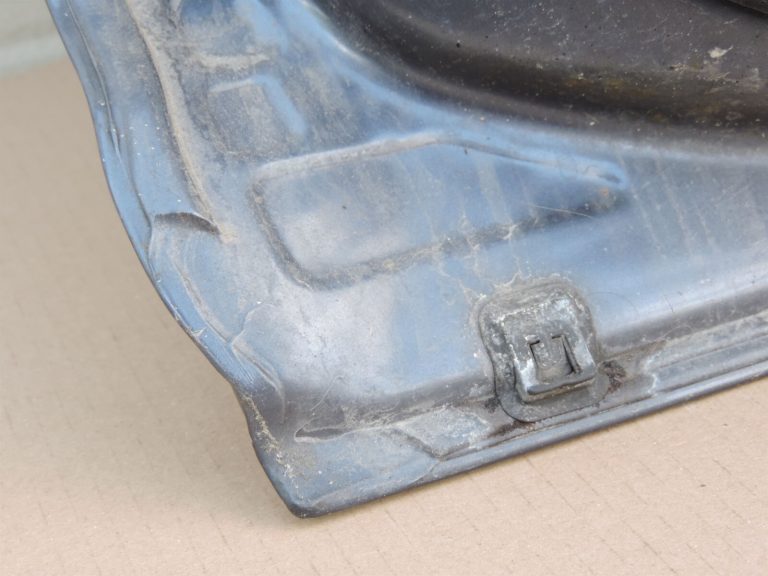 HONDA CR-V III Aizmugurējā labās puses durvju aizmugurējā daļa – Krāsa – Sparkle Gray Pearl – NH684P