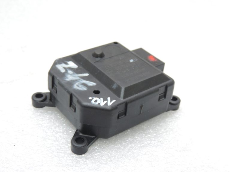 Opel Zafira B Apkures ventilācijas aizbīdnis Servomotors Servomotors 30.93680.00 CD