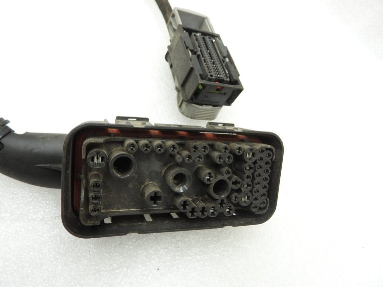 Opel Astra H Zafira B 1.6 motora vadības bloka vadu instalācija 55563002 MRS