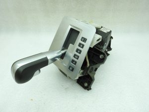 Opel Zafira B pārnesumu pārslēgšanas svira automātiskā pārnesumkārba AF40 32422613 13142071